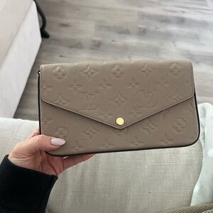 Louis Vuitton Pochette Félicie in turtle dove